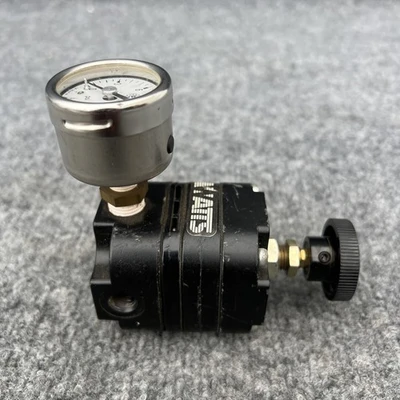 Used Watts R210-01A Air Pressure Regulators California US | Davliegogo LLC #1706417
