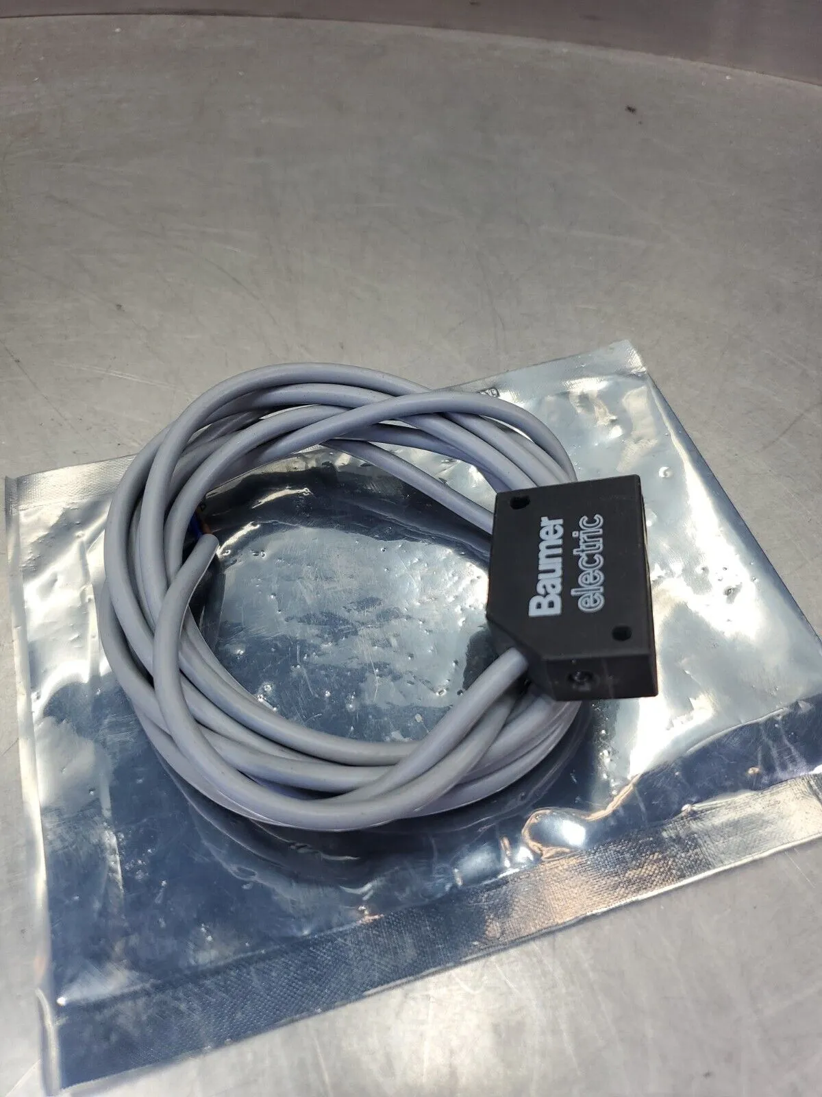 Baumer CH-8500 Proximity Sensor. 5E-35/2
