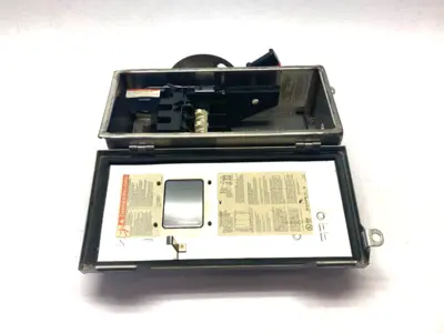 USED SQUARE D STAINLESS STEEL HEAVY DUTY SAFETY SWITCH SERIES E1