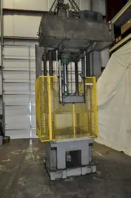75 TON DAKE 4 POST HYDRAULIC PRESS