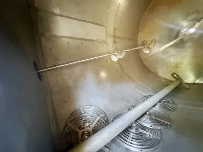 1,000 Gallon Stainless Steel Mix Tank