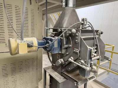 USED 2019 JACOBSON DNE2