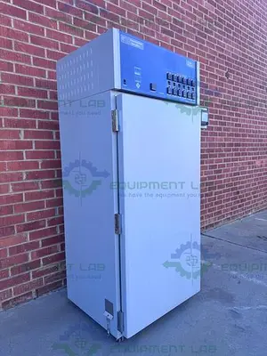 USED ENVIRONMENTAL SPECIALTIES ES2000 CL-S PHOTOSTABILITY CHAMBER/UV 0-40˚C, 40 CU FT