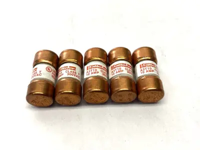 USED FERRAZ SHAWMUT FAST ACTING FUSE 300VAC 10A LOT OF 5