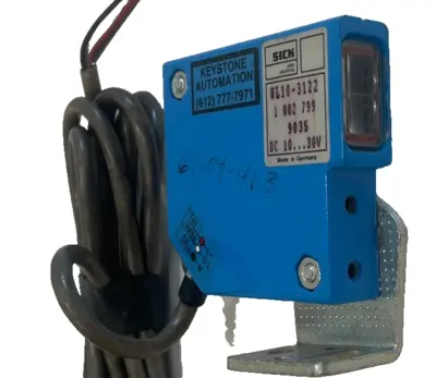 NEW SICK WL10-3122 PROXIMITY SWITCH WL103122