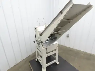 Oliver 797-G Bread Slicer Gravity Feed Bread Slicer 1/2" Slice 32 Blade 120V 1Ph