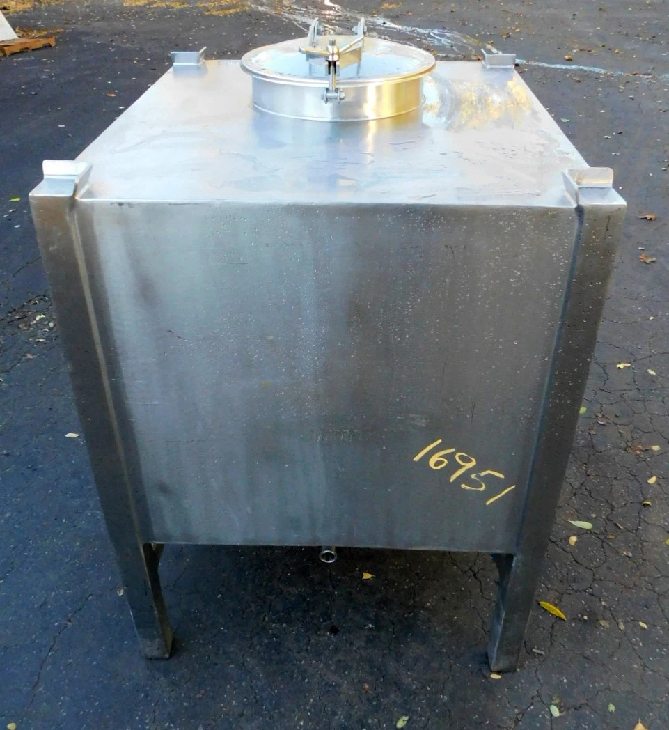 USED SPARTENBURG 300 GALLON