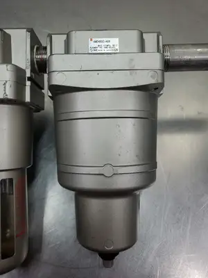 USED SMC AR50-N06-Z Regulator