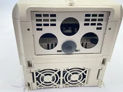 USED YASKAWA P7 VARISPEED IQ PUMP CONTROLLER DRIVE 3PH 27A 480V