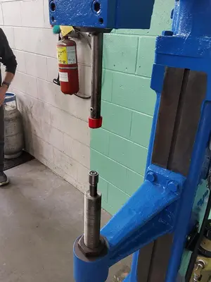 USED NONE CLINCHING MACHINE