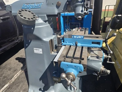 Bridgeport, Vertical Mill, Variable Speed, 1.5 HP, J Head, 3k RPM, 36" table