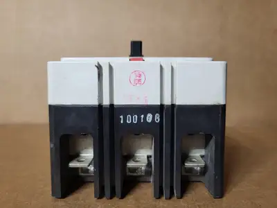 Used EATON CUTLER-HAMMER HFD3015S Switchgears British Columbia CA | Lenmark #1438224