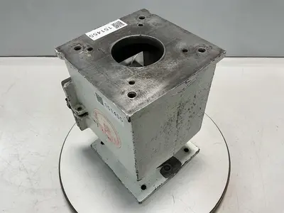 USED METAL FABRICATOR NO MODEL / NO TAG