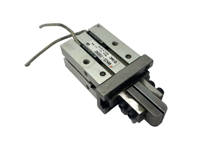 Used SMC PNEUMATIC PARALLEL GRIPPER 20MM BORE Parts (Hydraulics and Pneumatics) | Maverick Industrial Sales #1106327