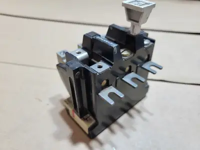 Used ALLEN-BRADLEY 40185-800-01 Relays & Switches British Columbia CA | Lenmark #1489022