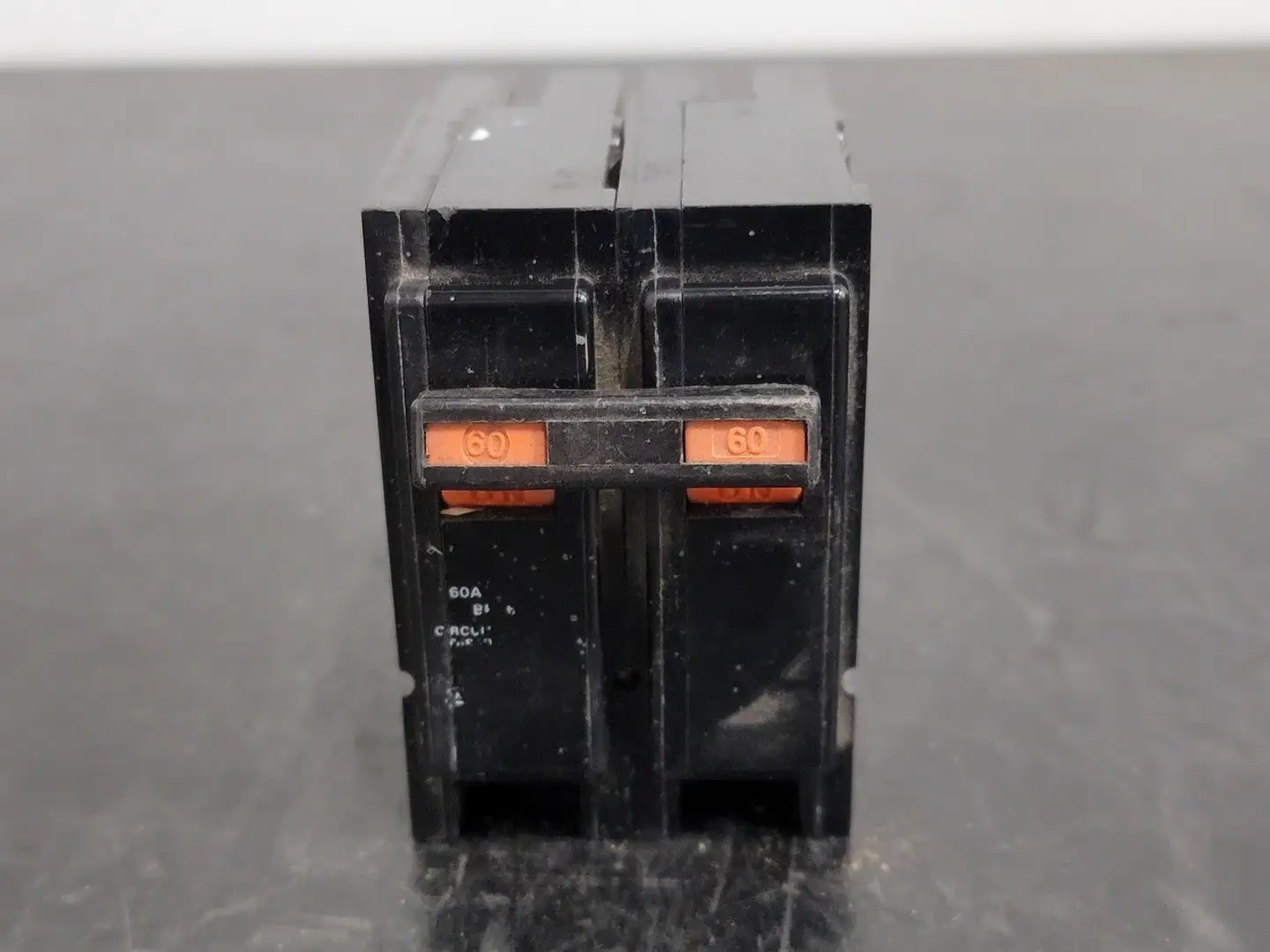 Used BRYANT BR260 Switchgears British Columbia CA | Lenmark #242893