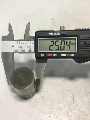 USED VICKERS 25-D10-30
