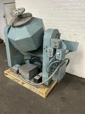 3440-210 Patterson Type Electric Tilt, Chain Driven Industrial Pebble / Ball Mill