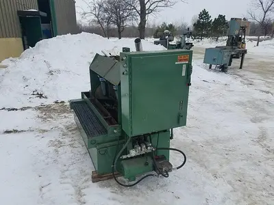 USED 1992 BARNES PE-25