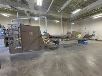 USED ALLEGHENY SORTING CONVEYOR WITH HLS-84848 GAYLORD TIPPER
