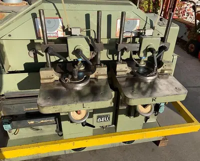 Pade / Medalist Bell Round End Tenoner (101616)