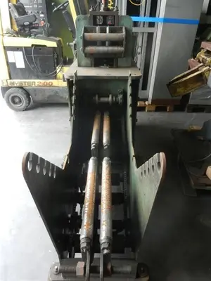 USED PRESS EQUIPMENT LTD DECOILER + STRAIGHTENER 180 X 5 MM