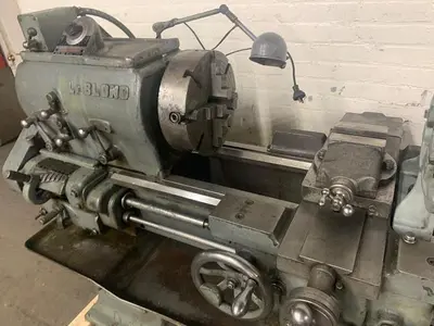 LeBLOND 17″ x 34″ Regal Engine Tool Room Lathe – War Finish Circa 1940