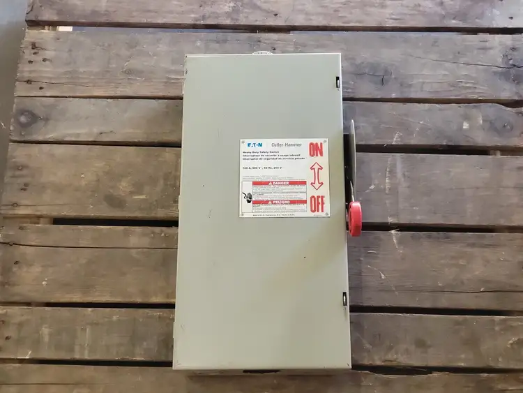 Used CUTLER-HAMMER 1HD363 Switchgears British Columbia CA | Lenmark #239930