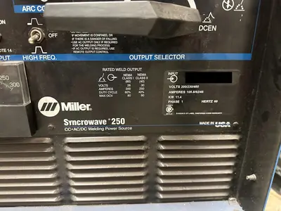 USED 1900 MILLER SYNCROWAVE 250 TIG WELDER