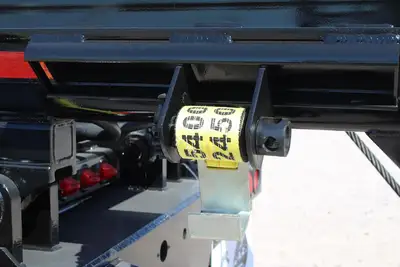 New | in-Stock 2027 PETERBILT 548 Rolloff Trucks Texas US | Roll Off Truck World #1492014
