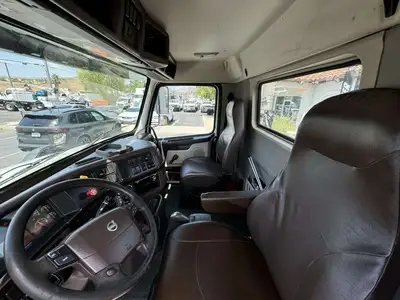 Used 2016 VOLVO VNM64T Conventional trucks California US | Commerce Truck Equipment Sales #1548784