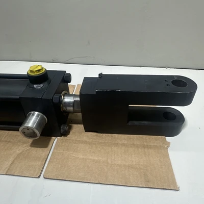 New | in-Stock Parker 04.00 CD2HLTS39AC 20.000 Cylinders Indiana US | J&J Industrial Supply #1300170
