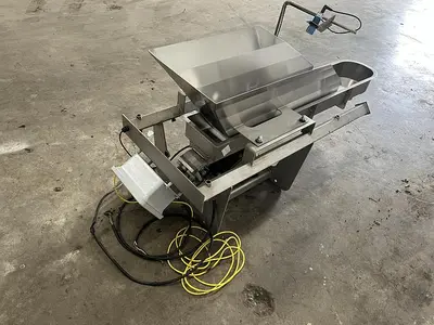 Meyer Vibratory Feeder