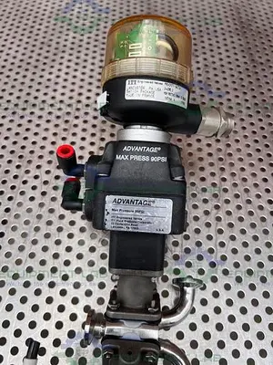 USED 2 ITT ADVANTAGE 3 WAY STAINLESS STEEL DIAPHRAGM VALVES W/ VALVE POSITIONER