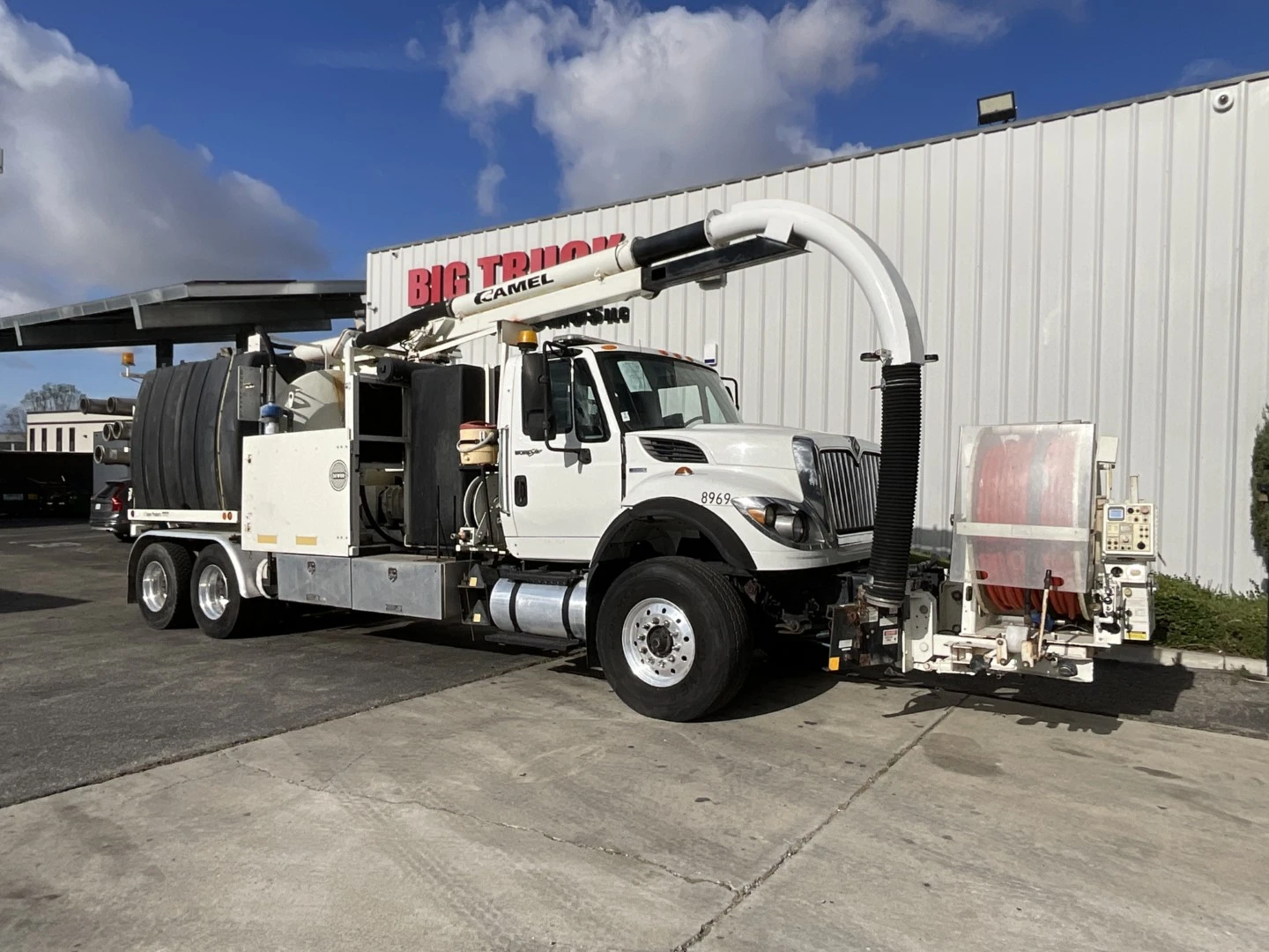 Used 2011 INTERNATIONAL 7500 Vacuum Truck California US | Big Truck & Equipment #1412192