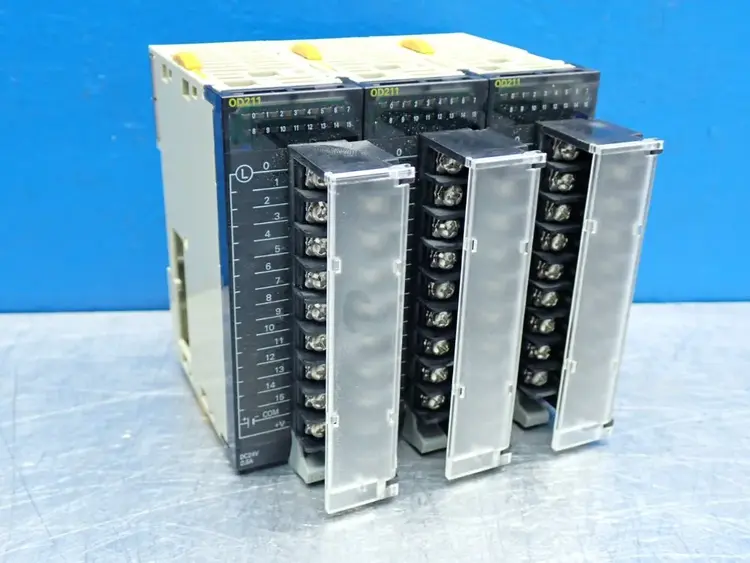 Used OMRON CJ1WOD211 Input / Output Modules | HGR 24 #733532
