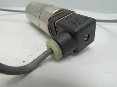Sensotec 440/7229-09 Amplified Pressure Transducer 0-150 PSI 15-40VDC 1/4" NPT