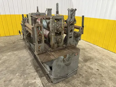 36”  YODER MODEL #M3 POWERED SLITTING HEAD w/ POWERED FEED & HOLD DOWN ROLLS : STOCK #22953