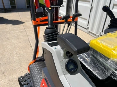 2026 CFG Mini Excavator (MX15RX)