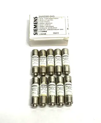 USED SIEMENS SENTRON CYLINDRICAL FUSE, SLOW-BLOW, 30A