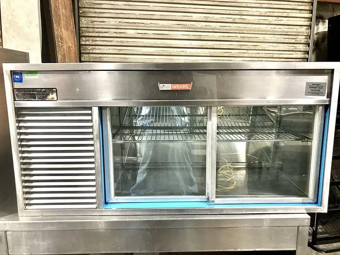 Progressive RP-4 Countertop Refrigerated Desert/Deli/Beverage Merchandiser Disp