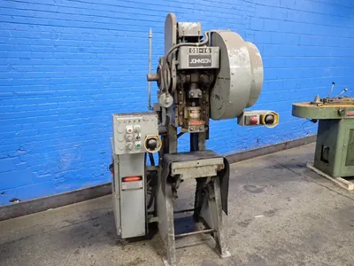 Used JOHNSON OBI16 O.B.I. Presses Ohio US | HGR 24 #904248
