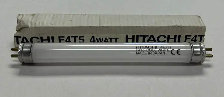 New | in-Stock HITACHI F4T5 Lamps Ohio US | Surplus Asset Holdings #1249608
