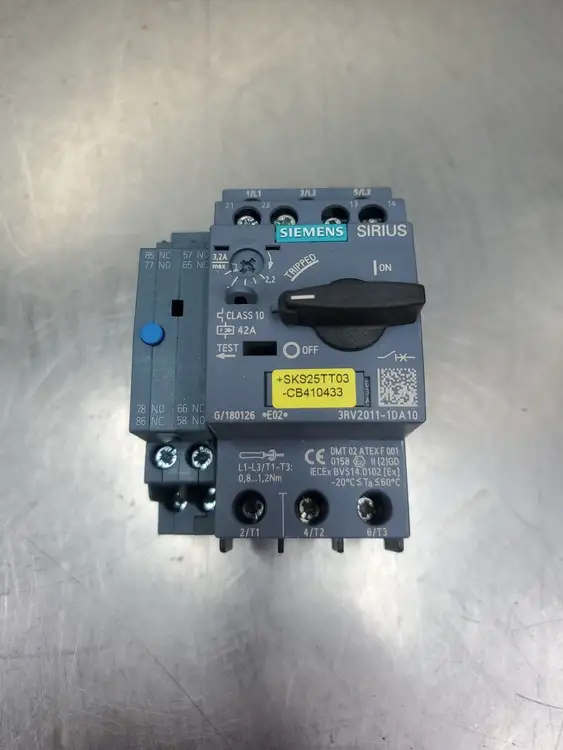 Used Siemens Sirius 3RV2011-1DA10 Circuit Breaker w/3RV2921-1M Module Circuit Breakers South Carolina US | Palmetto Automation #1151546