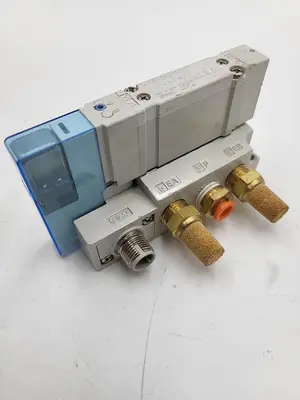 Used SMC SMC® SY5100-5U1 SY5000 5-PORT BASE MOUNTED DOUBLE INTERNAL PILOT Parts (Hydraulics and Pneumatics) | ND Industrial Surplus #1216784