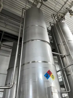 STAINLESSTANK,INC. _UNKNOWN_ Tank S/S -2000 To 3999 Gal. (H=height, L=length) | Perry Equipment (1)