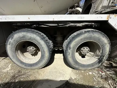 Used 2005 STERLING L9500 Concrete Mixer Trucks Kentucky US | Proxy Equipment #1388728