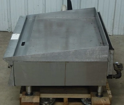 142-0801 Star Ultra Max 836TA 36″ Heavy Duty Natural Gas Flat Top Griddle