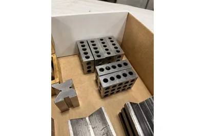 Used _UNKNOWN_ _UNKNOWN_ V-Blocks Utah US | KD Auctions #1549399