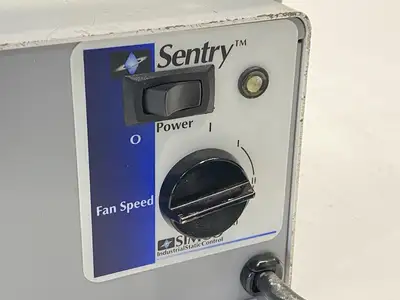 4003000 | ITW Simco  Sentry Mountable Ionizing Air Blower w Adjustable Fan Speed - Used